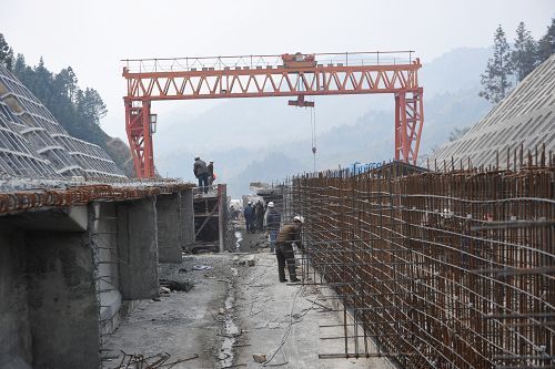 溆浦高速路桥隧道工程